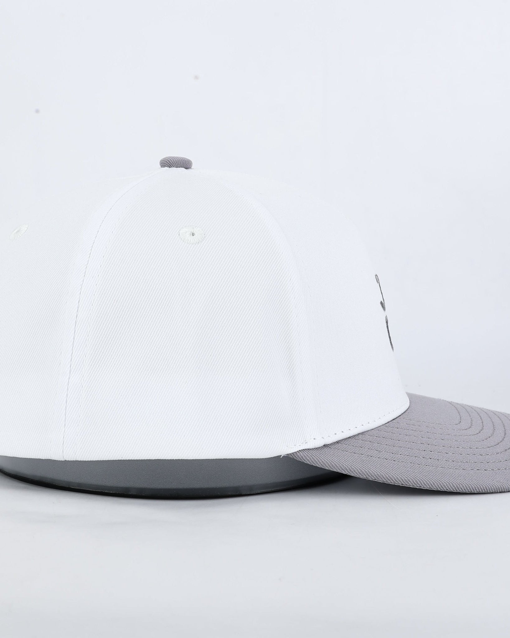 Gray & White Jack Hat | Jack Golf Apparel