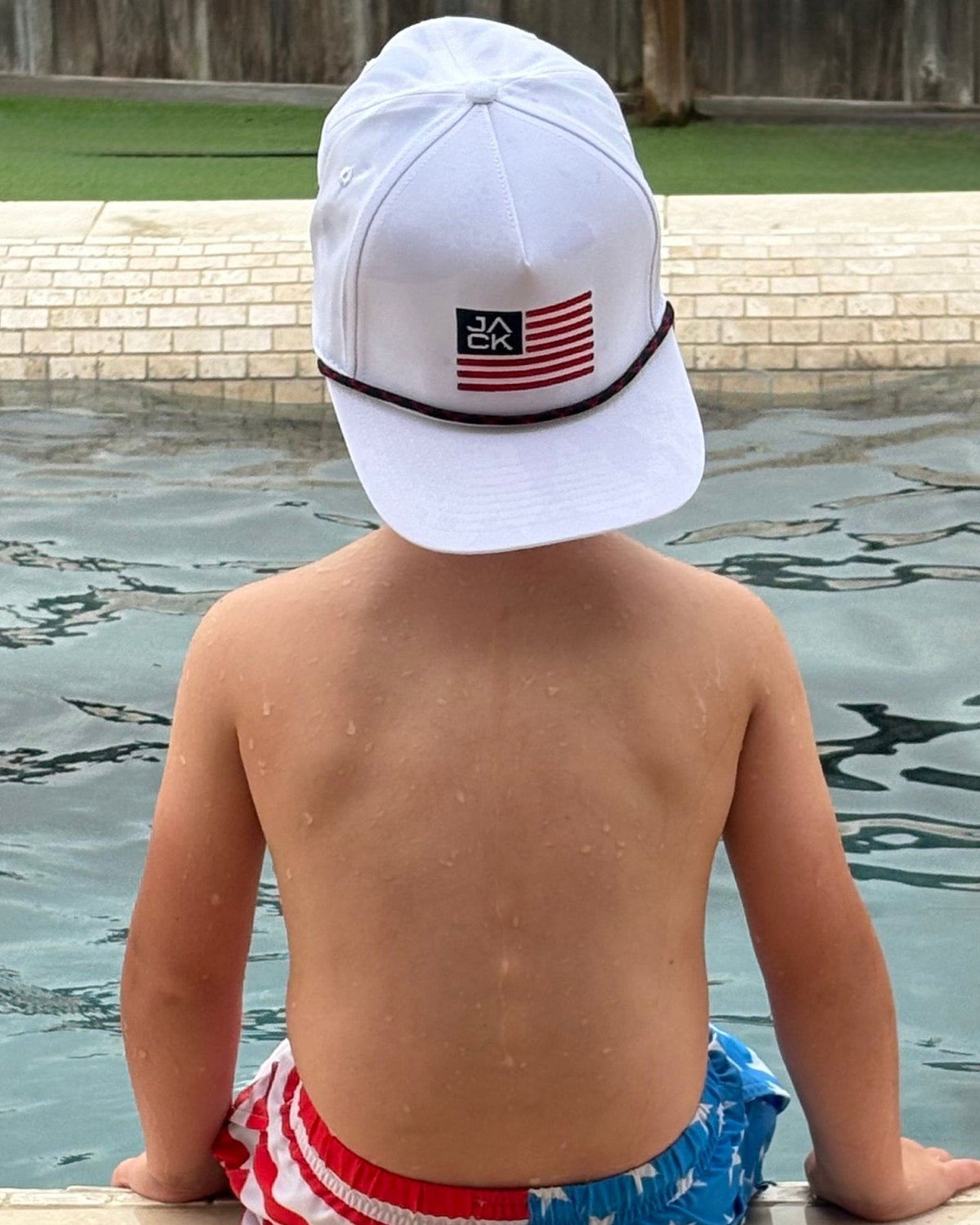 Kid wearing the Lil Jack Flag Hat – Jack Apparel